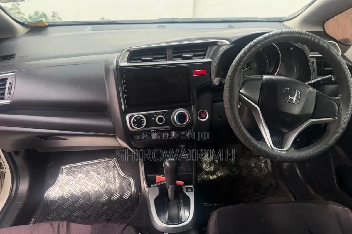 Honda Fit 2014 Pearl