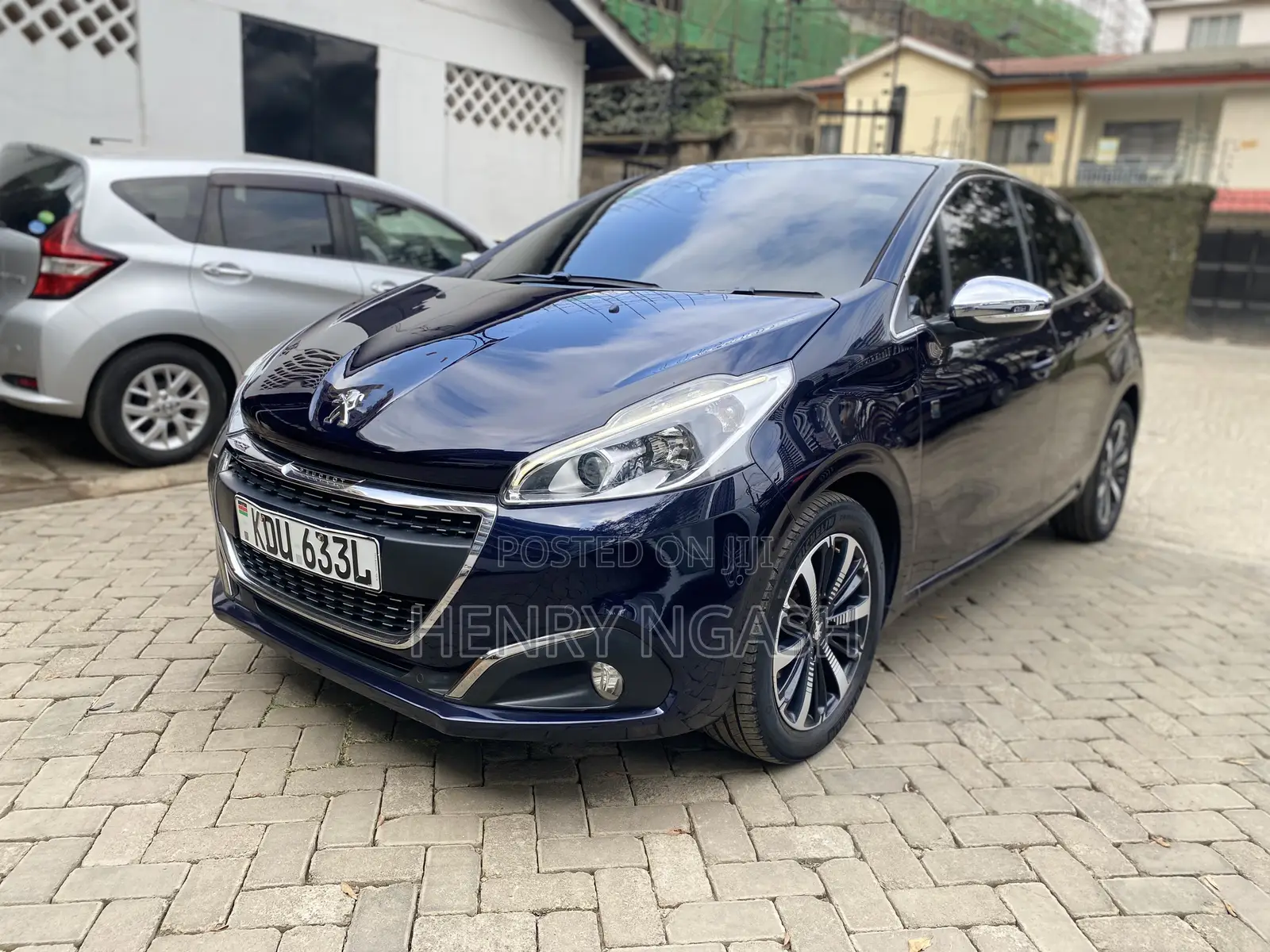 Peugeot 208 2018 Black