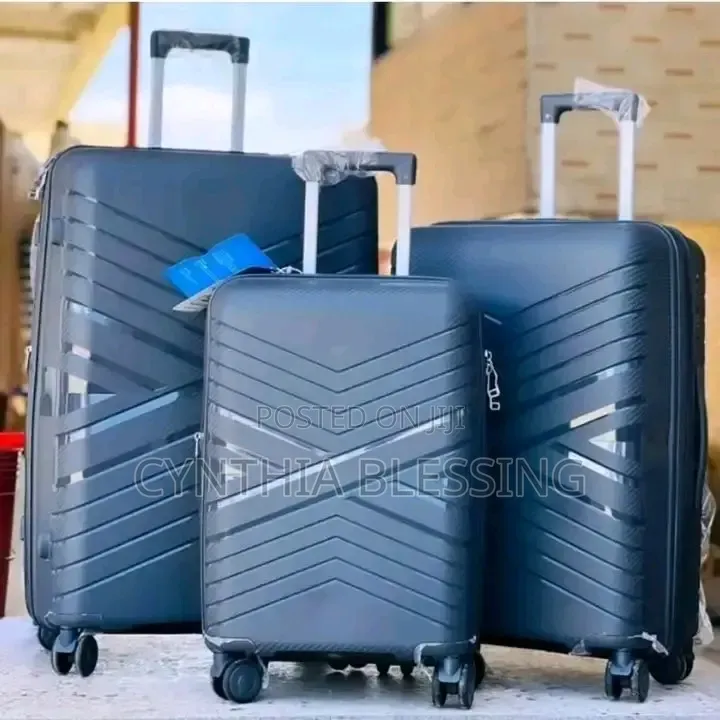 Fiber Suitcase -Unbreakable Rubber Material