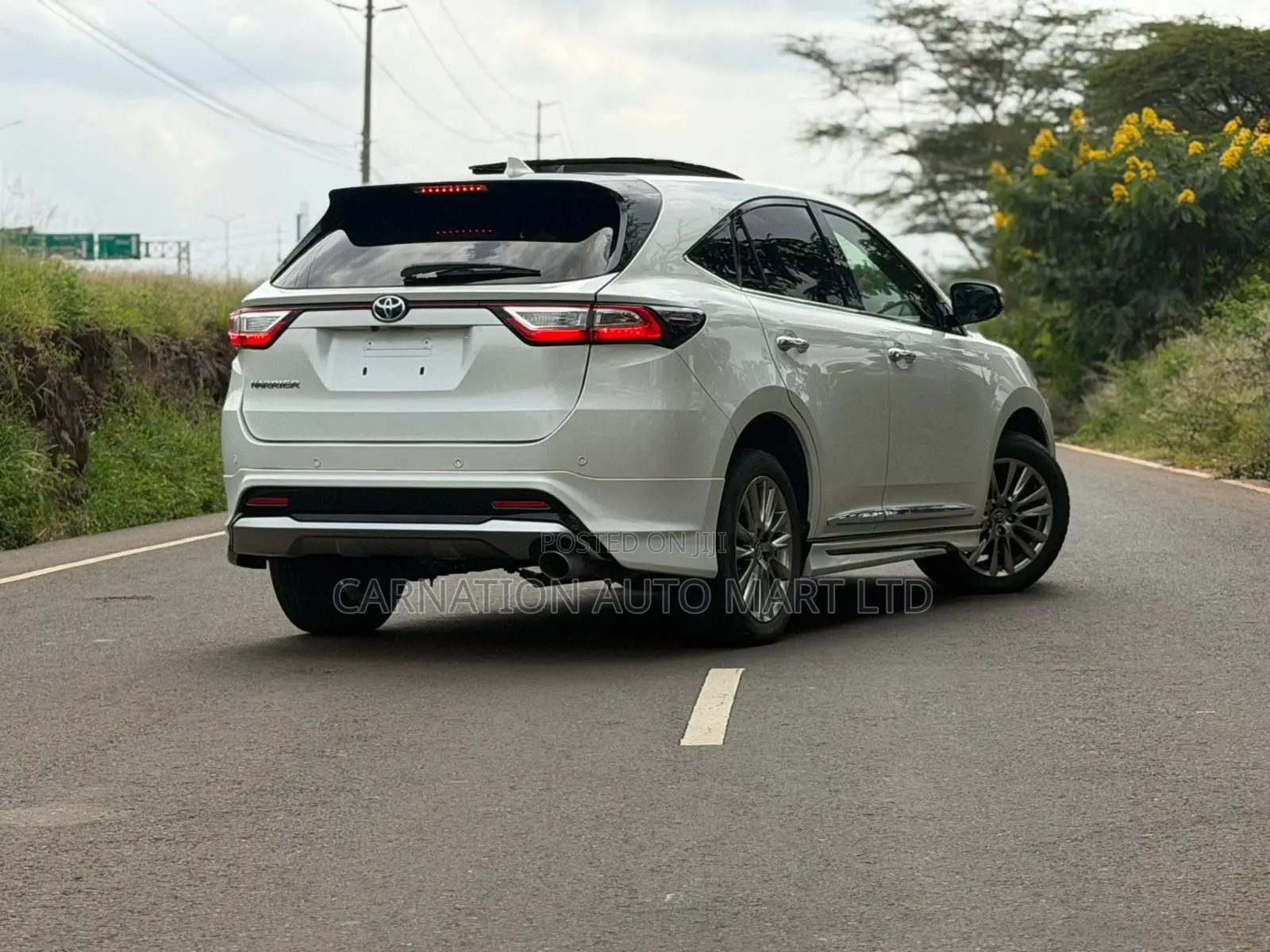 Toyota Harrier 2018 White