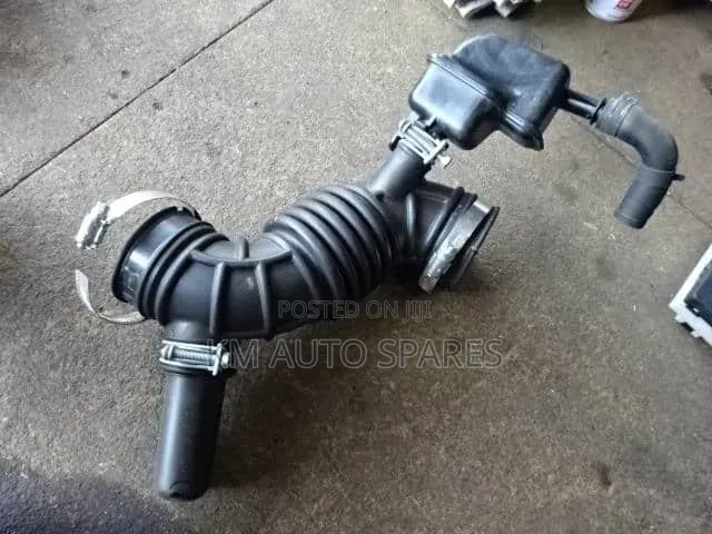 Nissan Serena Air Intake Pipe/Air Flow Tube.