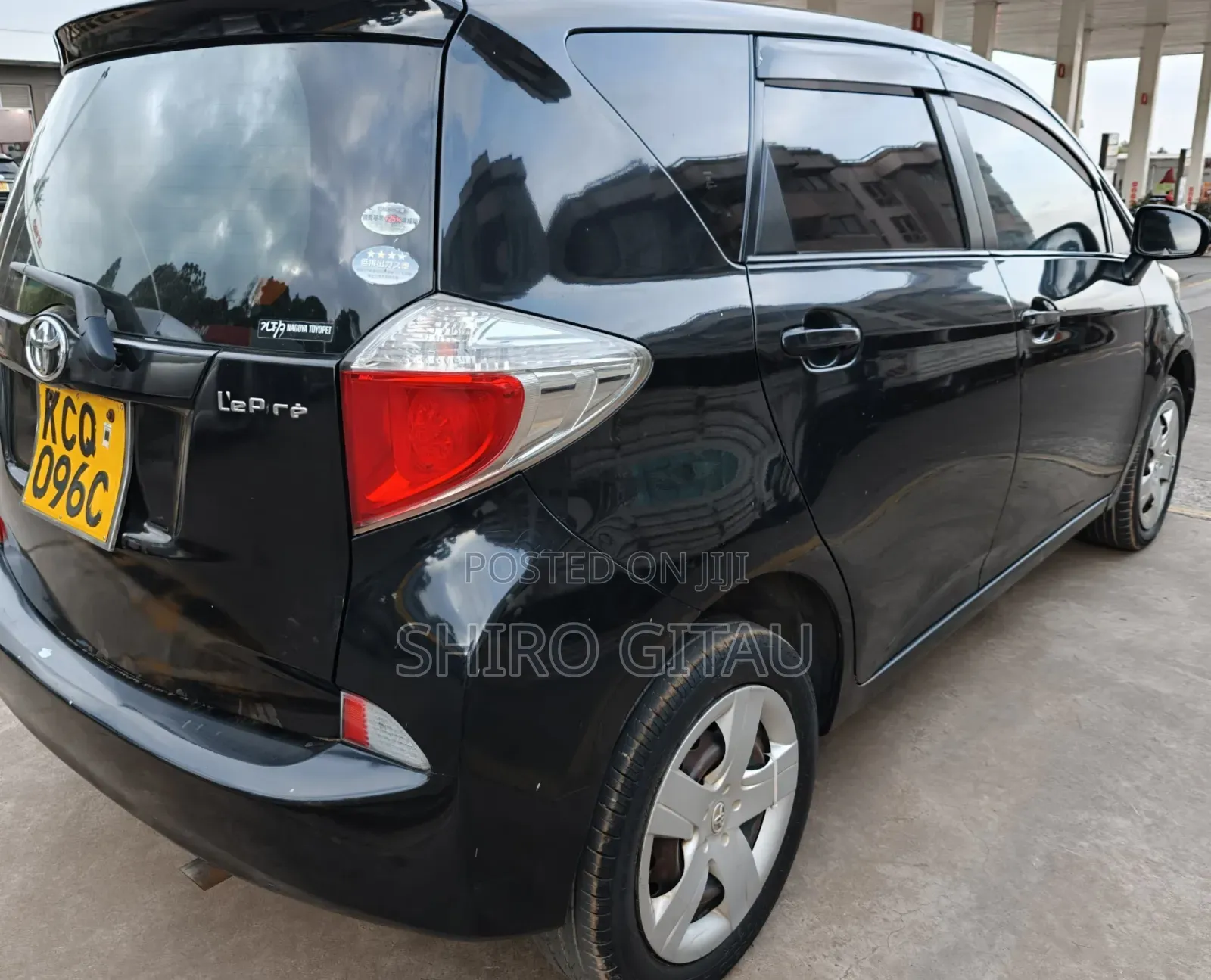 Toyota Ractis 2012 Black