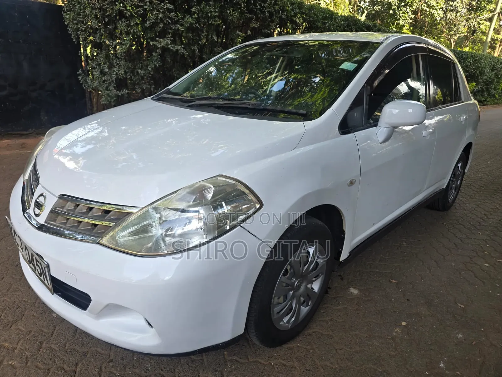 Nissan Tiida 2009 White