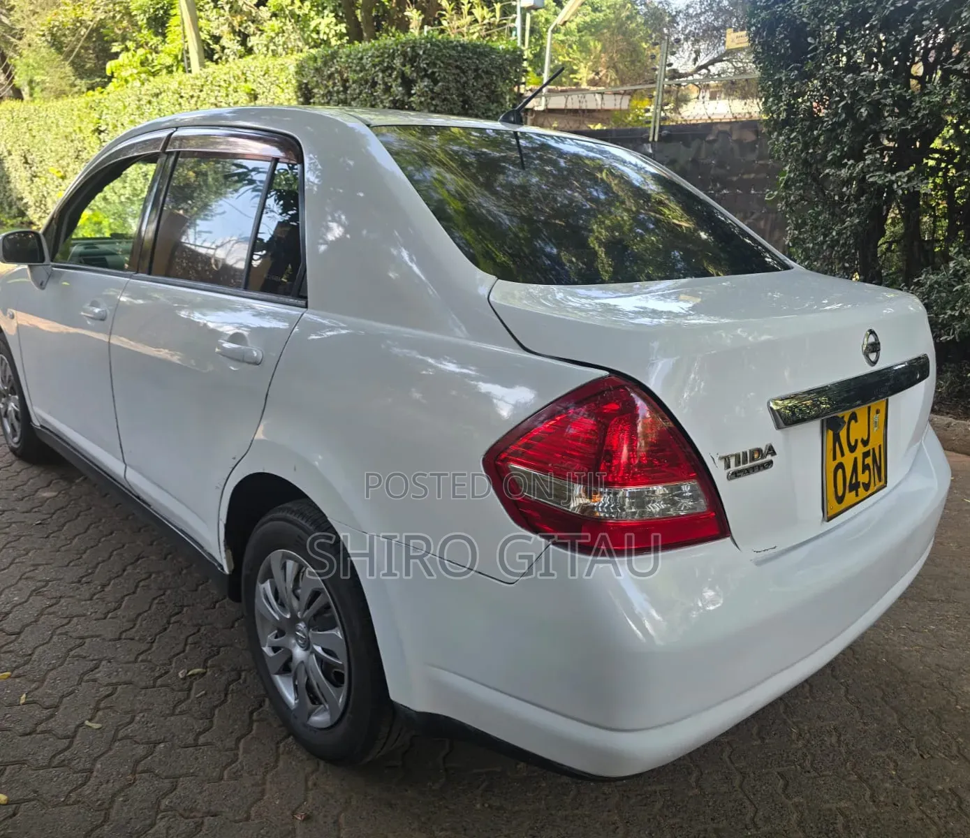 Nissan Tiida 2009 White
