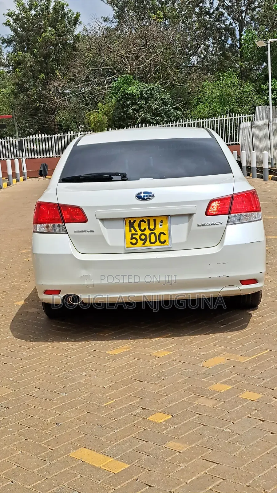 Subaru Legacy 2012 White