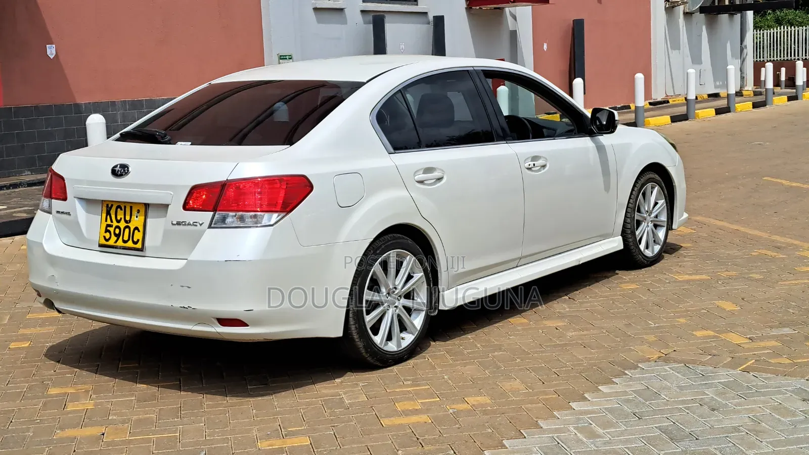 Subaru Legacy 2012 White