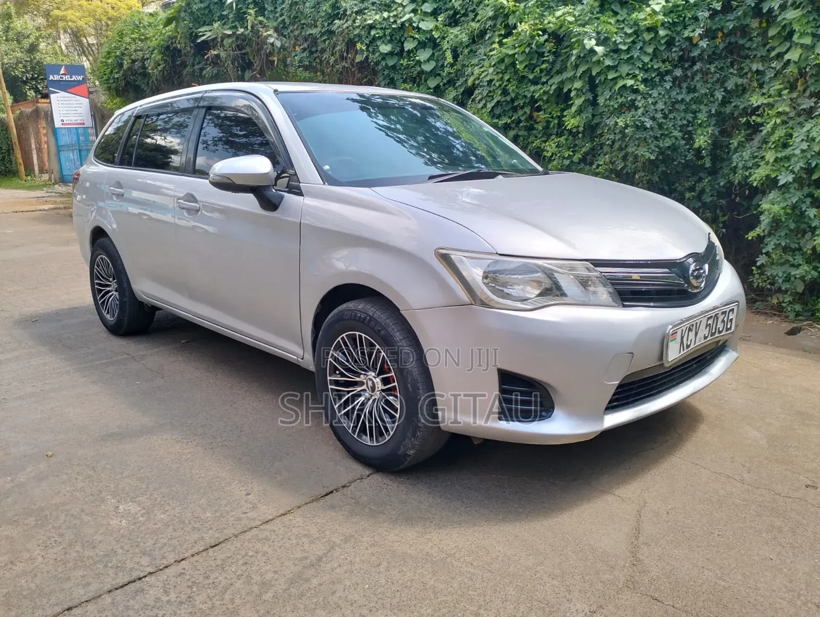 Toyota Corolla Fielder 2013 Silver