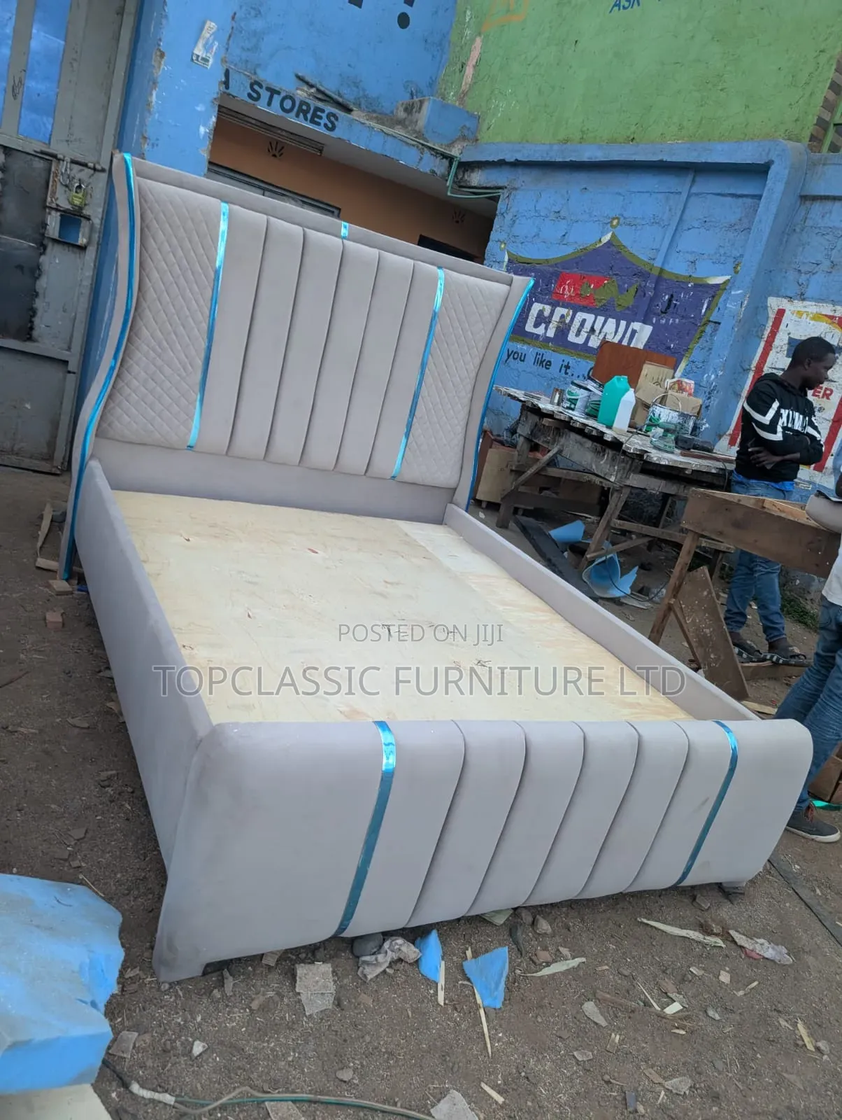 5x6 Cream Cheese Bed
