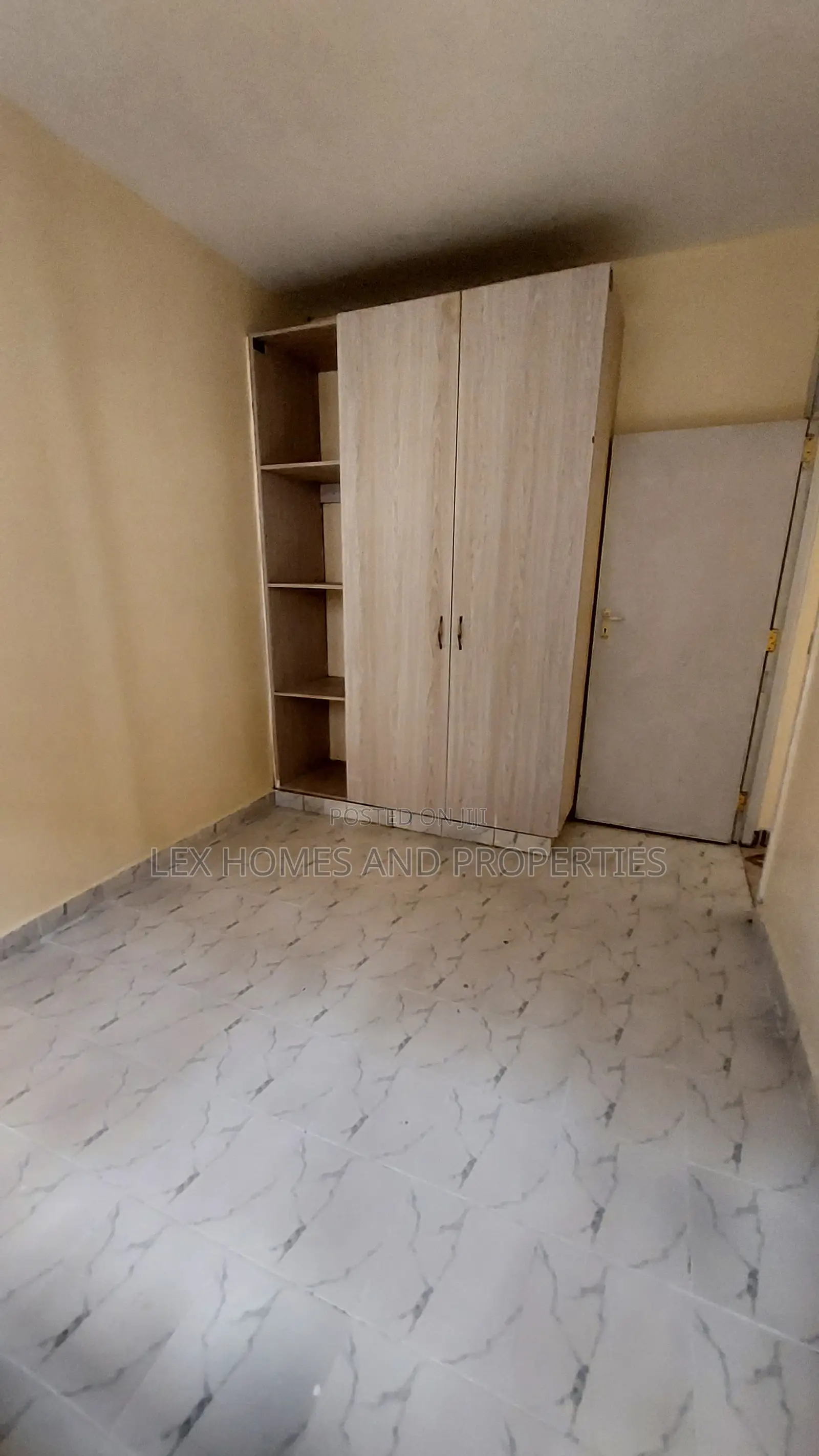 Mini Flat in Maasai Lodge for rent