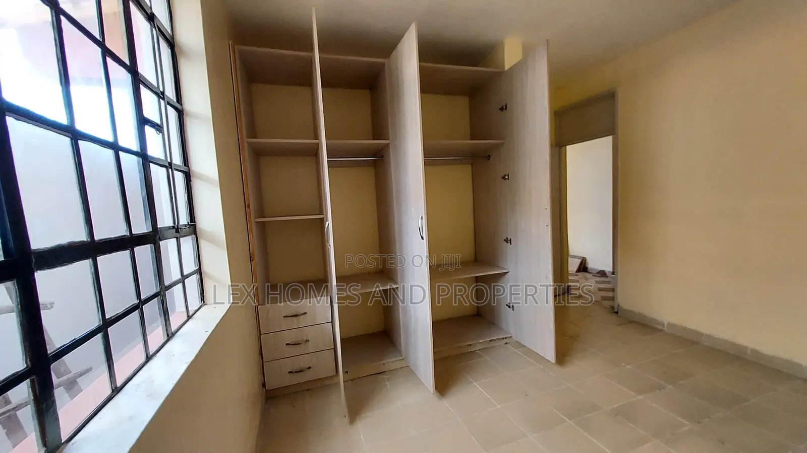 Mini Flat in Maasai Lodge for rent