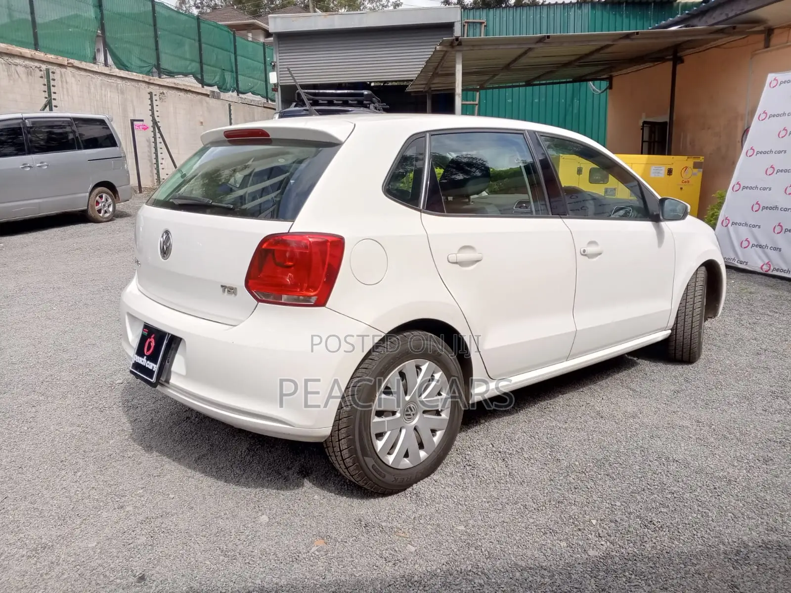 Volkswagen Polo 2012 White