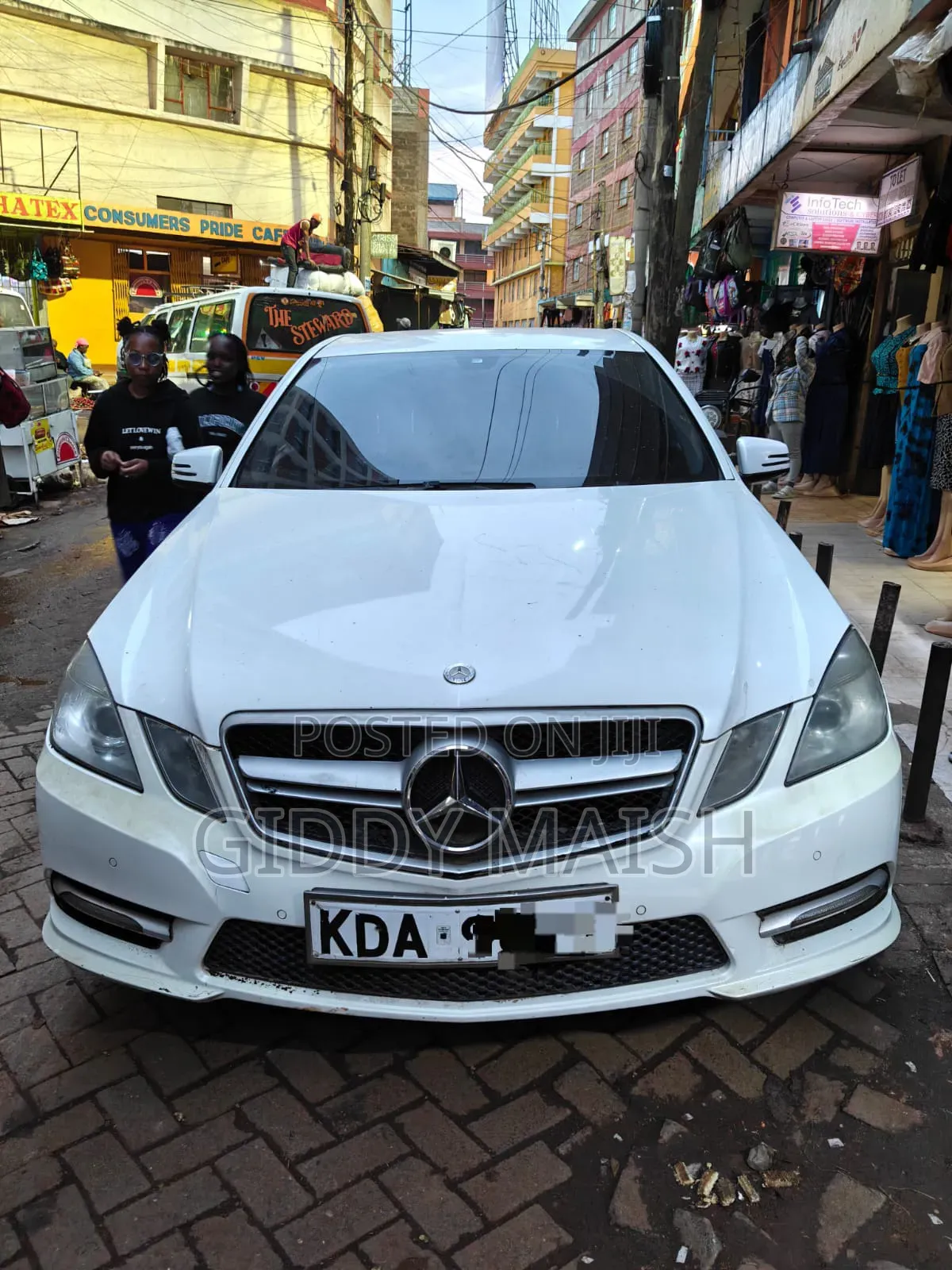 Mercedes-Benz E200 2014 White