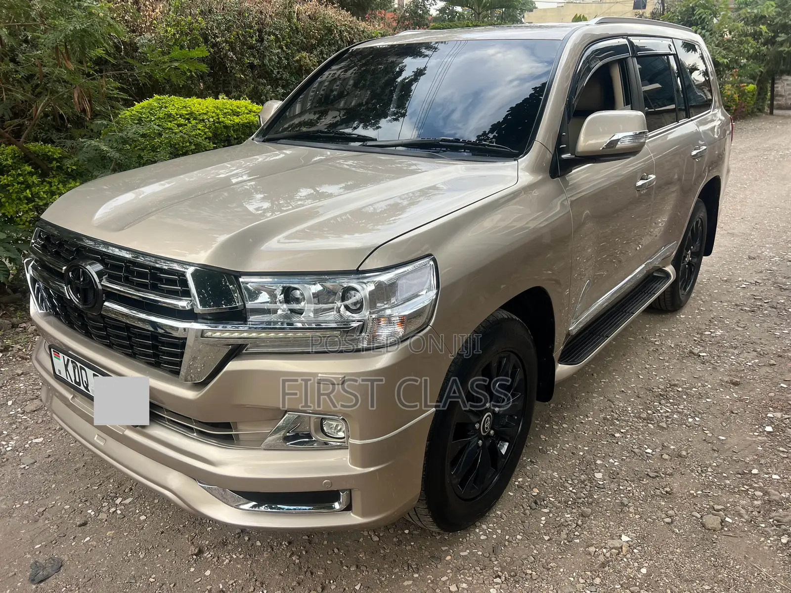 Toyota Land Cruiser 2017 Gold