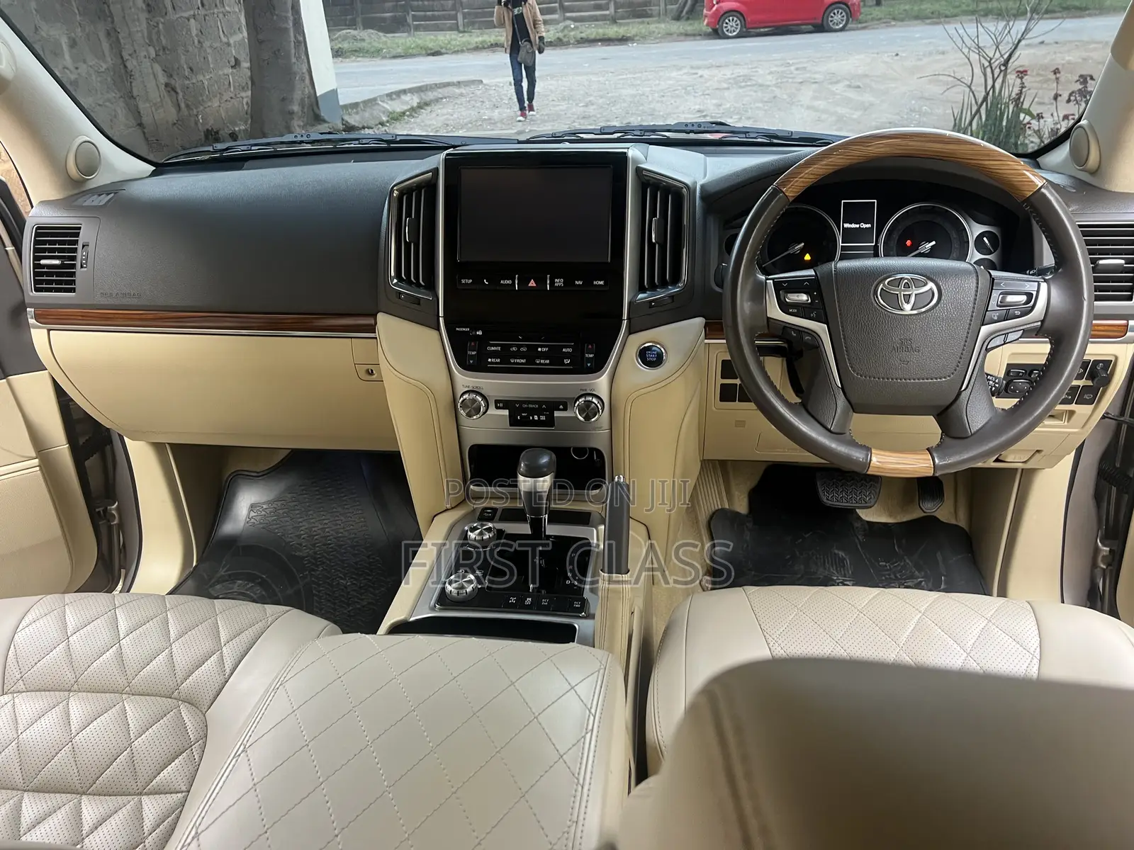 Toyota Land Cruiser 2017 Gold