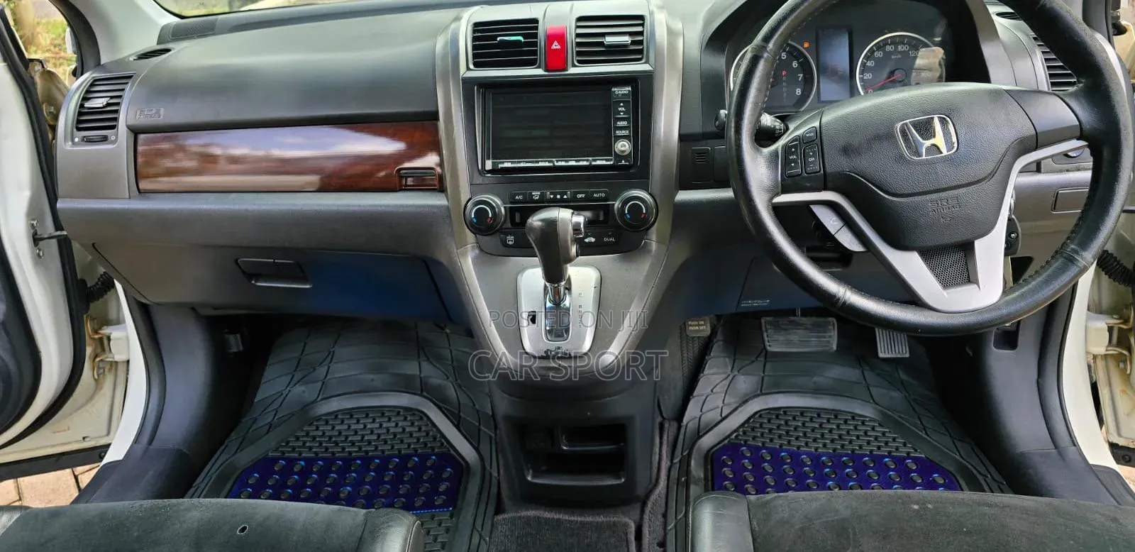 Honda CR-V 2010 White