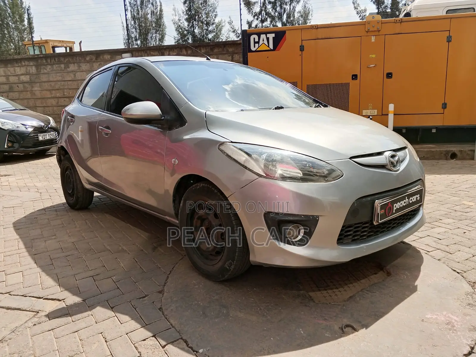 Mazda Demio 2012 Silver