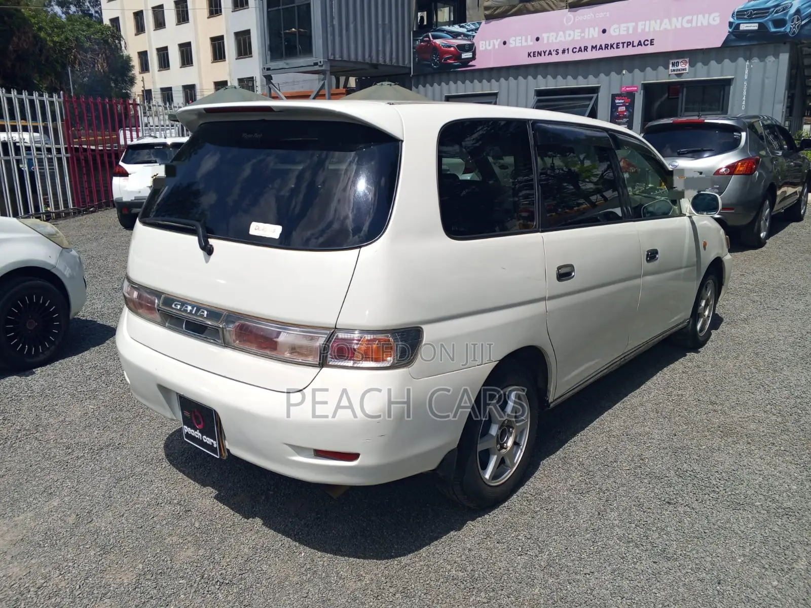 Toyota Gaia 2003 White