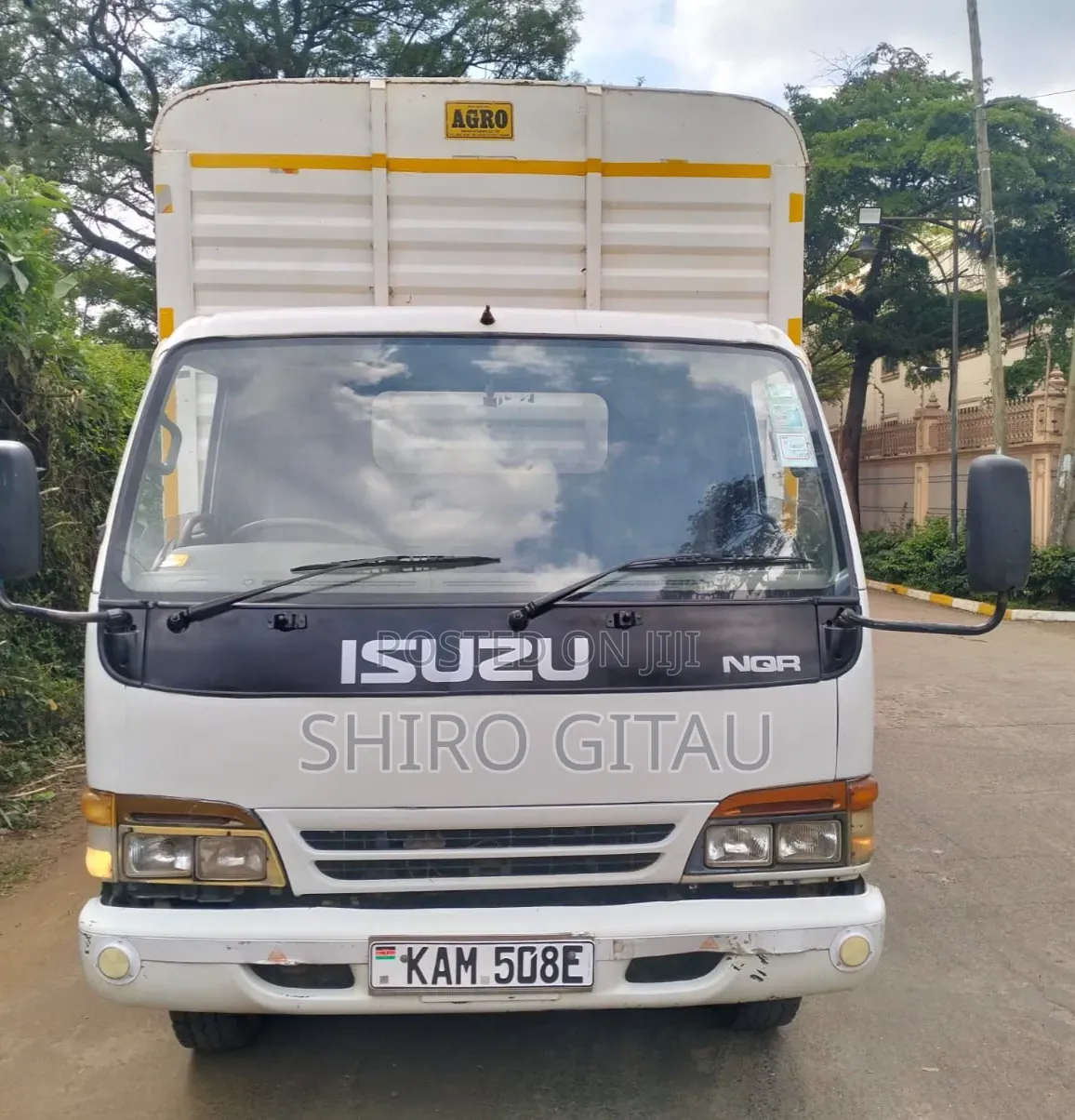 Isuzu NQR Local