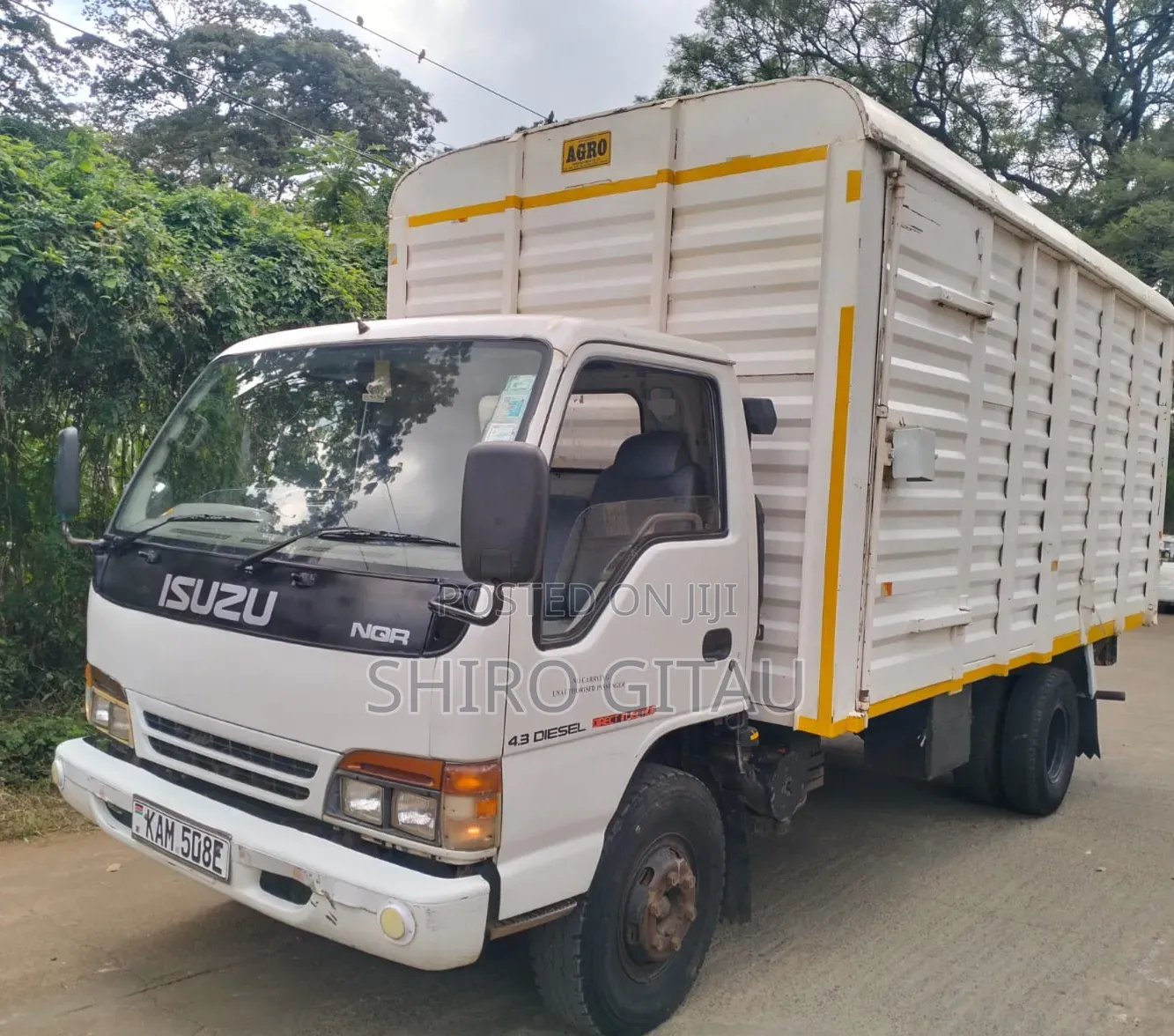 Isuzu NQR Local
