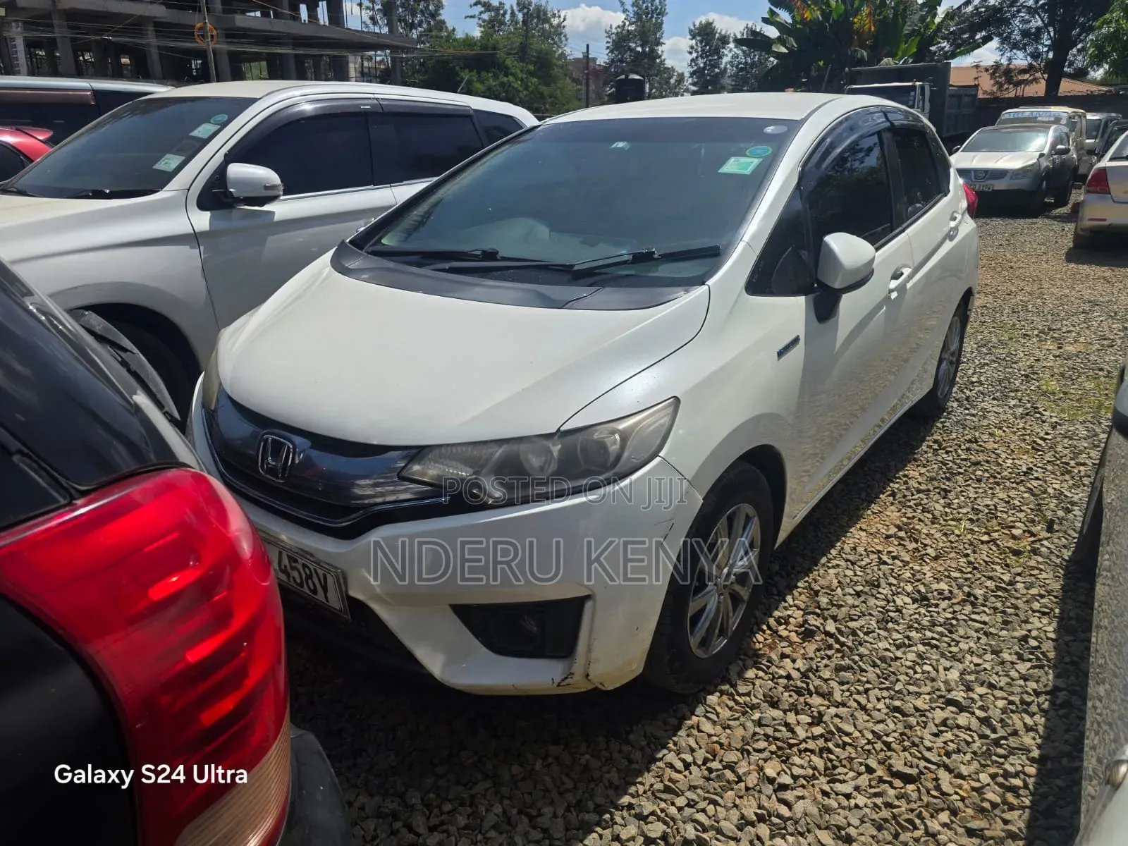 Honda Fit EX 4dr Hatchback (1.5L 4cyl CVT) 2015 White