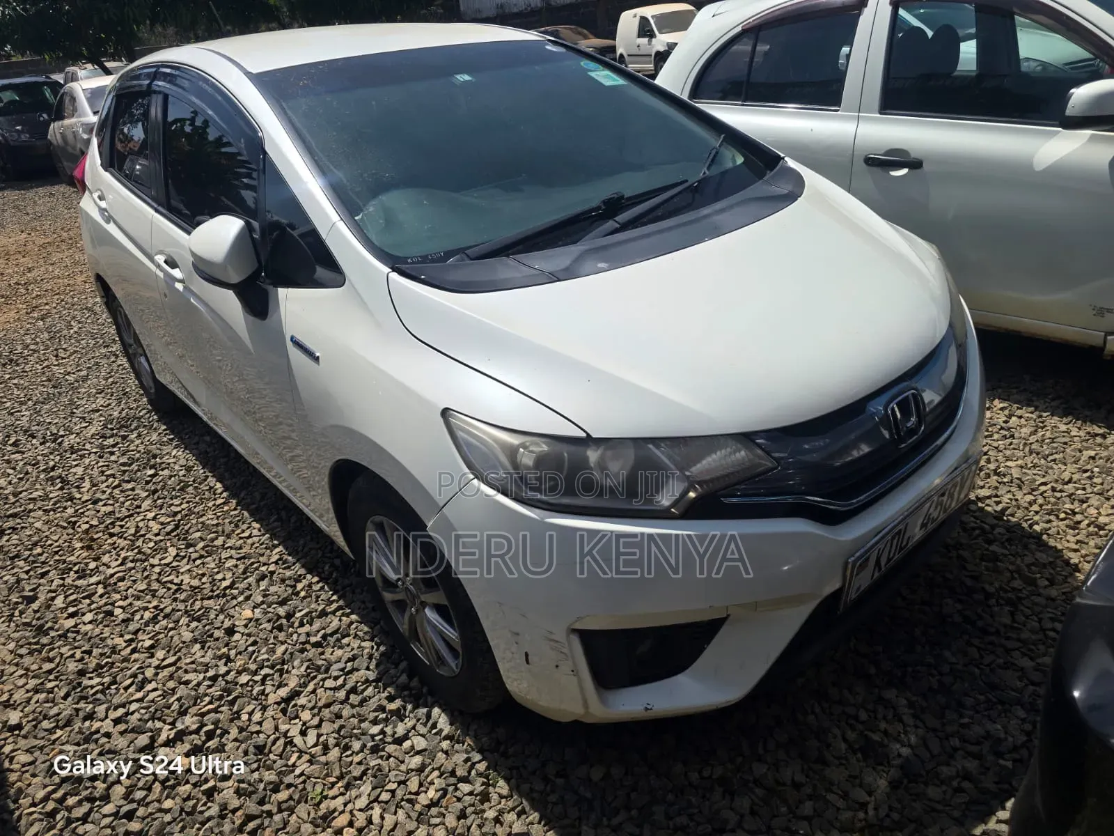 Honda Fit EX 4dr Hatchback (1.5L 4cyl CVT) 2015 White