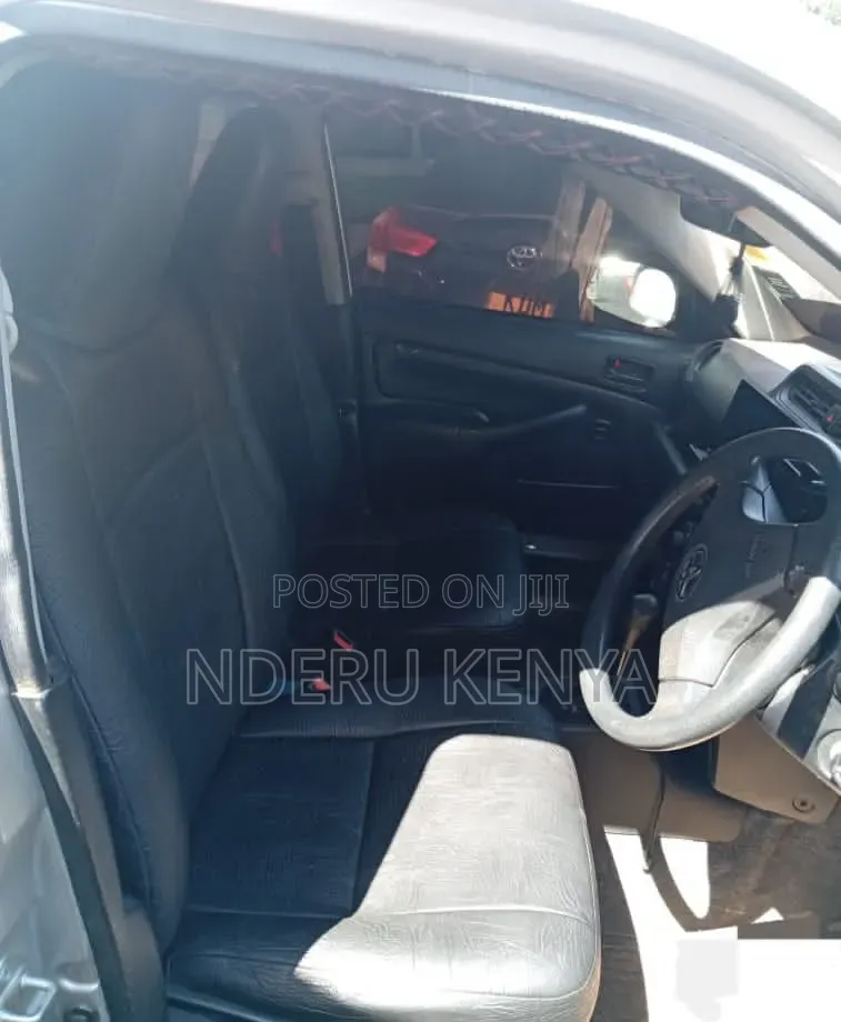 Toyota Probox 1.3 DX Comfort 2WD 2017 Silver