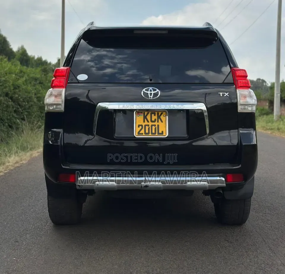 Toyota Land Cruiser Prado 2011 Black