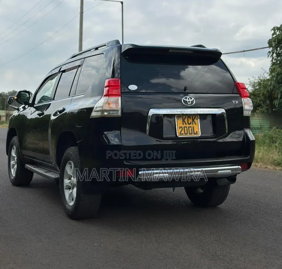 Toyota Land Cruiser Prado 2011 Black