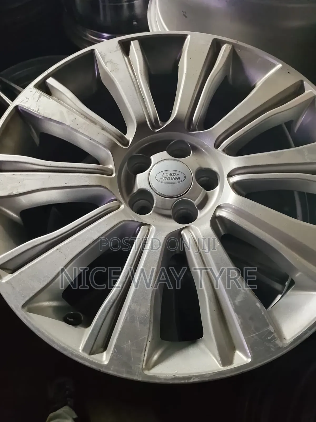 Original Rim Size 18 Landlover