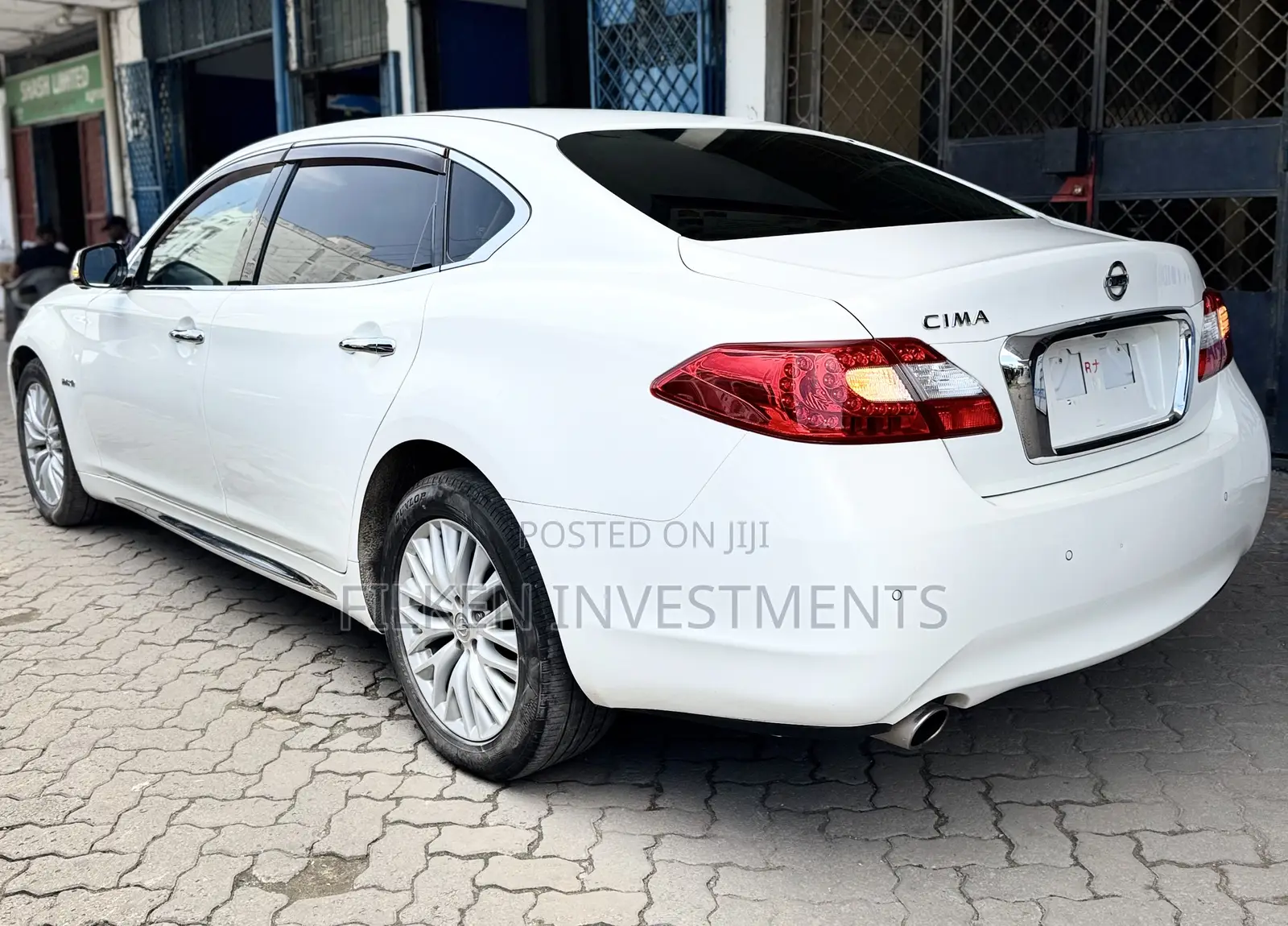Nissan Cima 2019 White