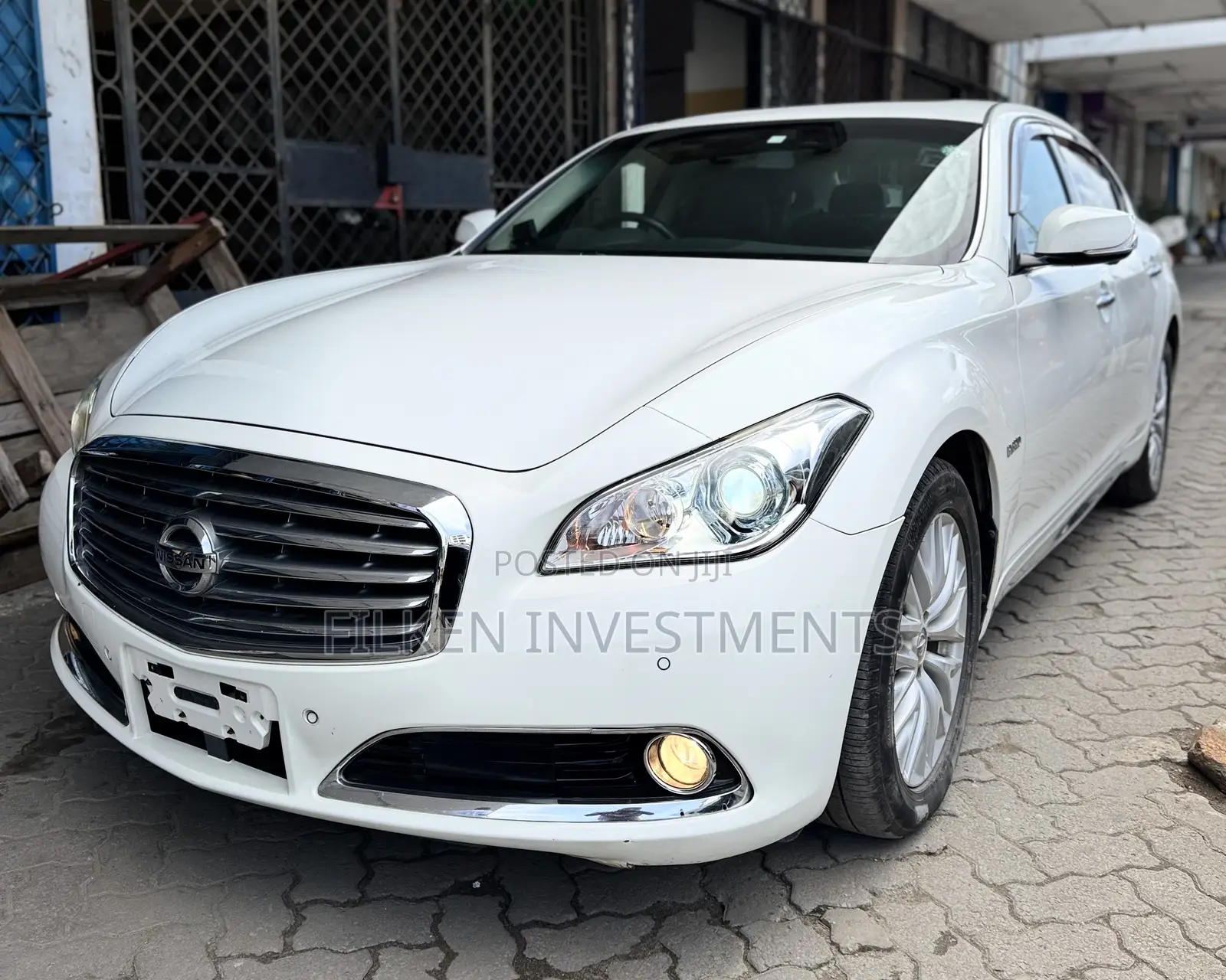 Nissan Cima 2019 White