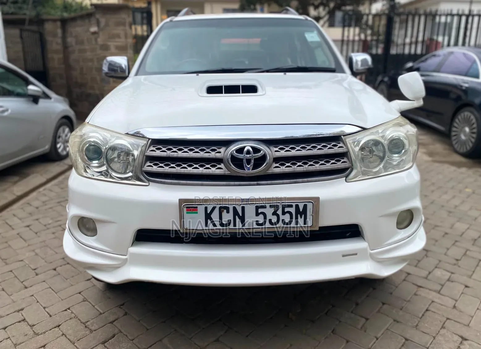 Toyota Fortuner 3.0 D AWD 2010 White