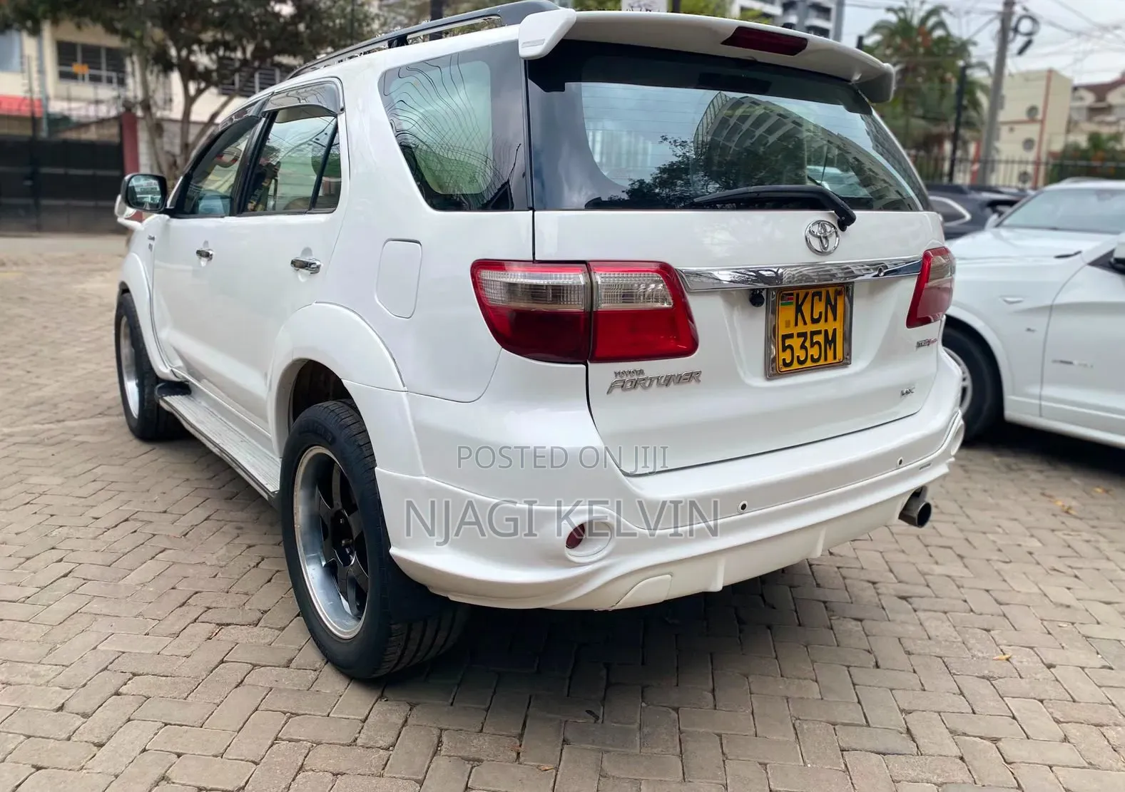 Toyota Fortuner 3.0 D AWD 2010 White