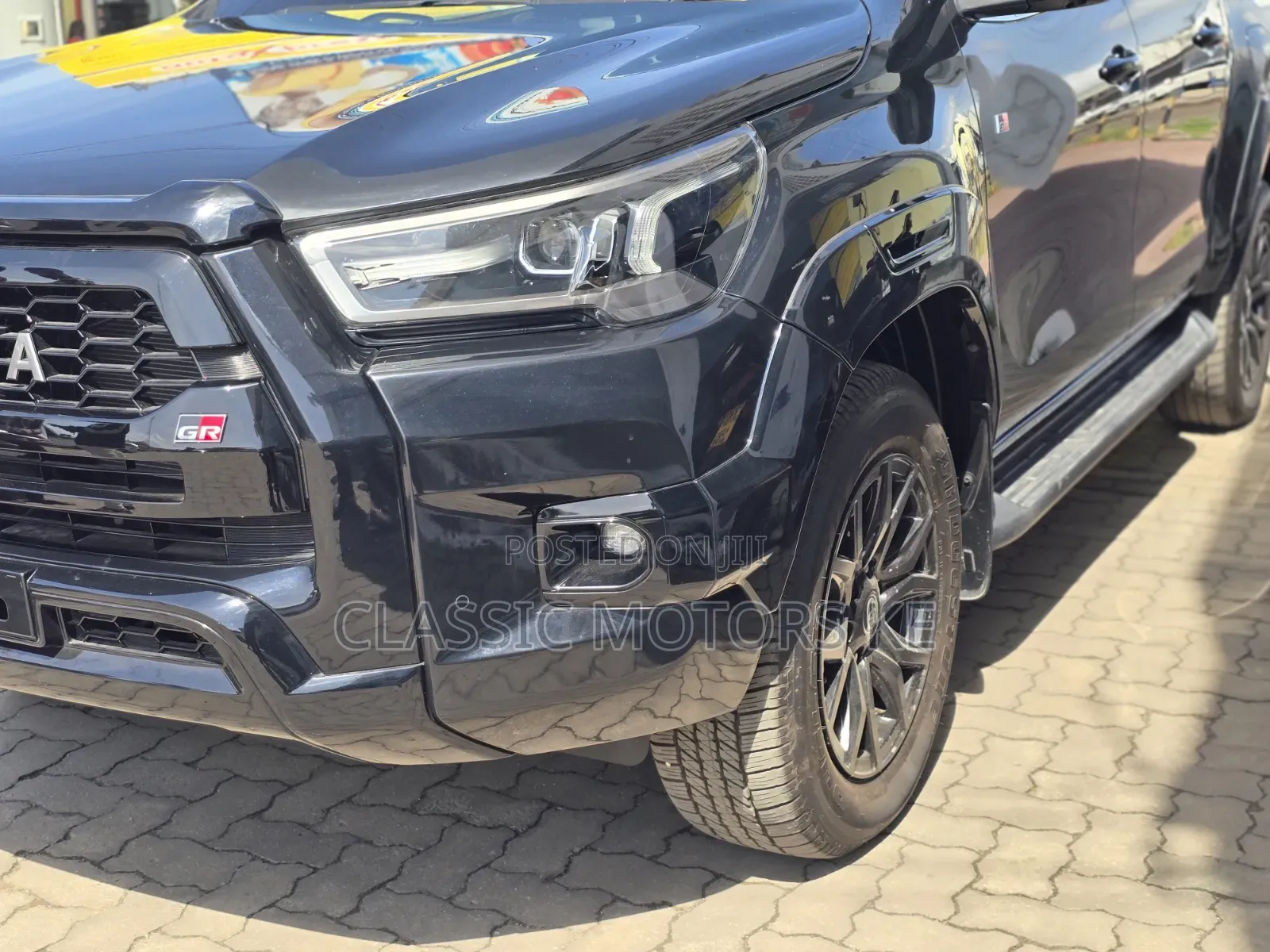 Toyota Hilux 2022 Black