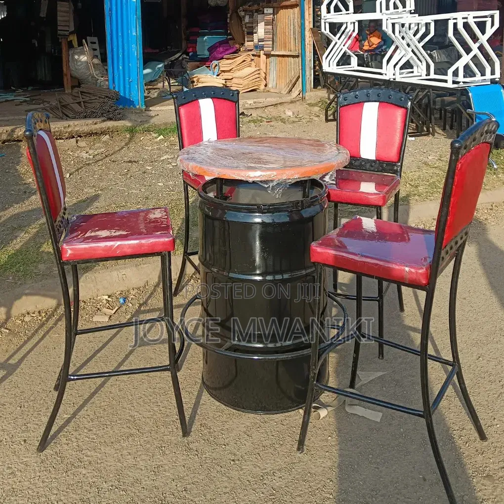 Bar Set of 4 Chairs and Black Drum Table 