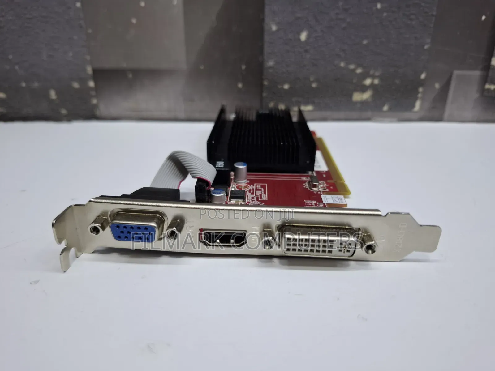 Radeon Hd 5450 1 Gb Ddr3 Hdmi/Dvi-I/Vga Pci-Express Graphics Card