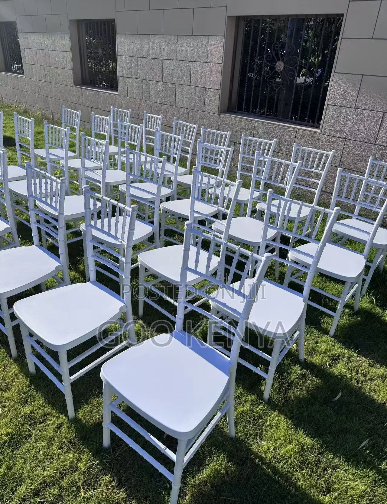 Event Chair; Modern Lightweight White Resin Chiavari Chair