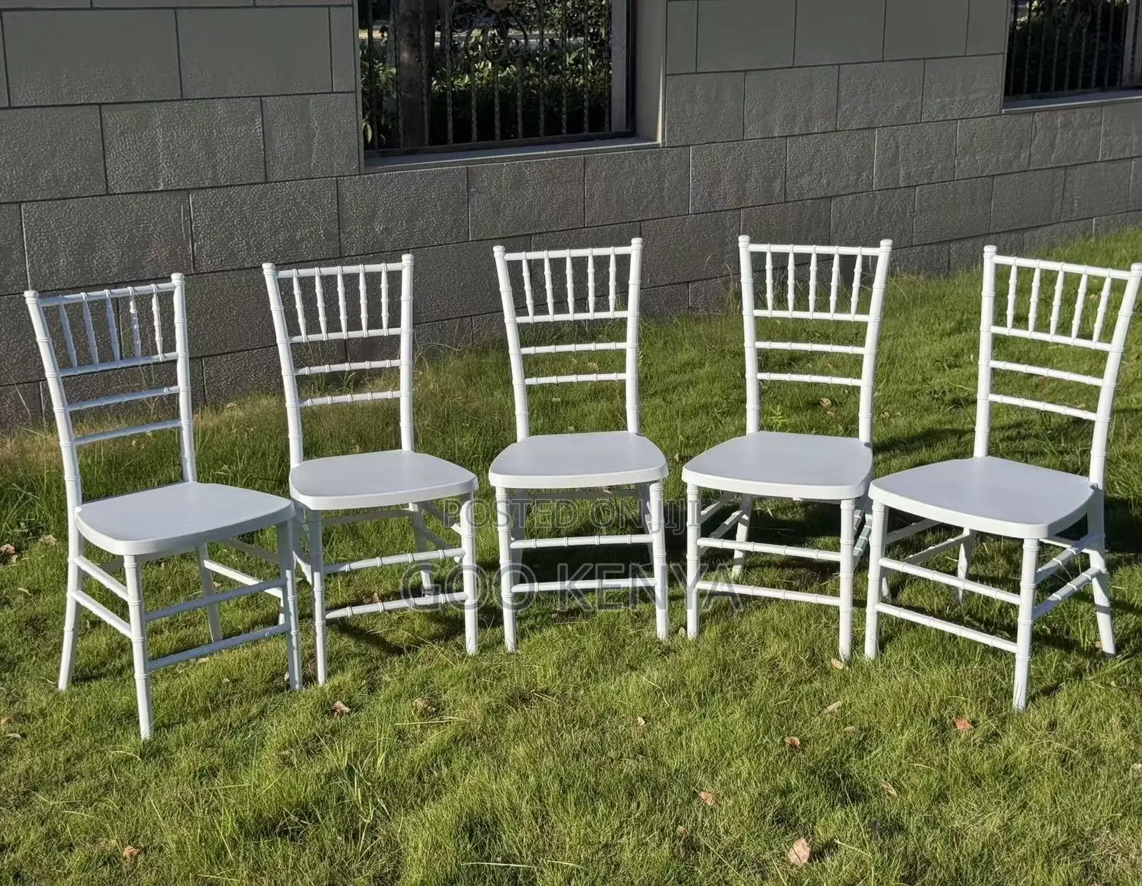 Event Chair; Modern Lightweight White Resin Chiavari Chair