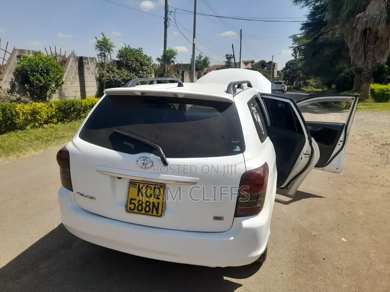 Toyota Corolla Fielder 2011 White