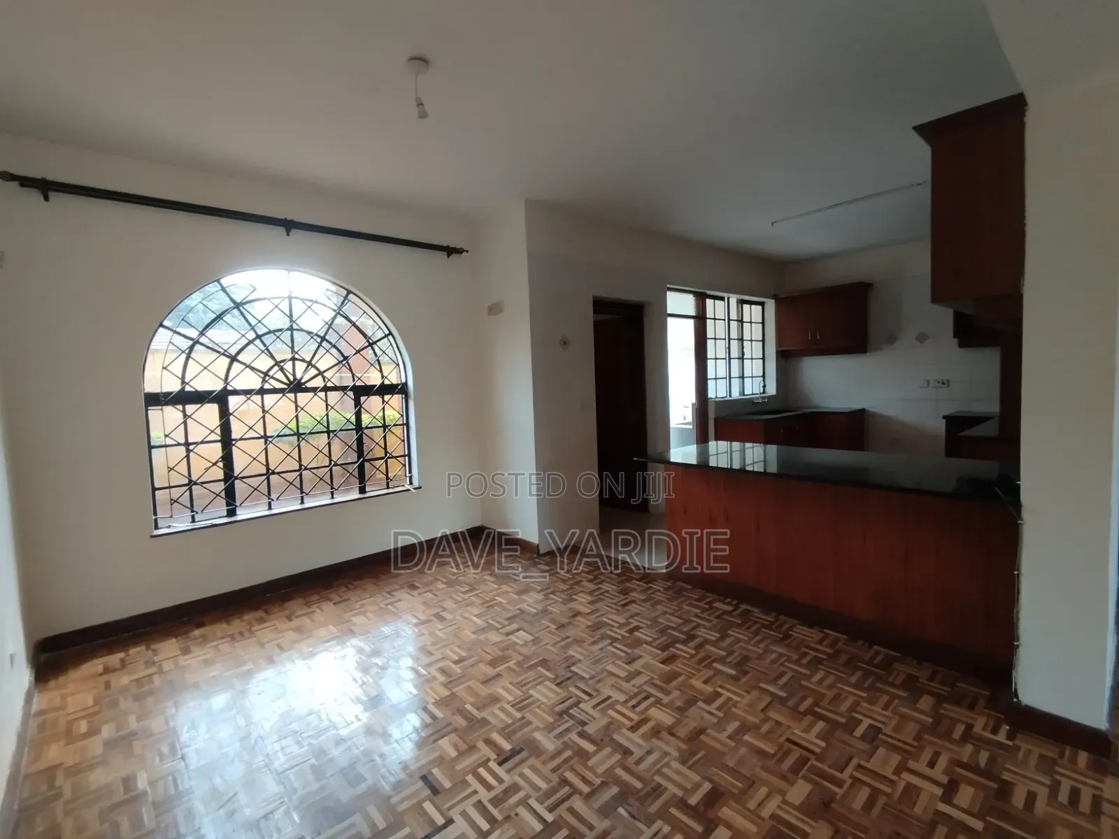 3bdrm Block of Flats in State House Area for sale