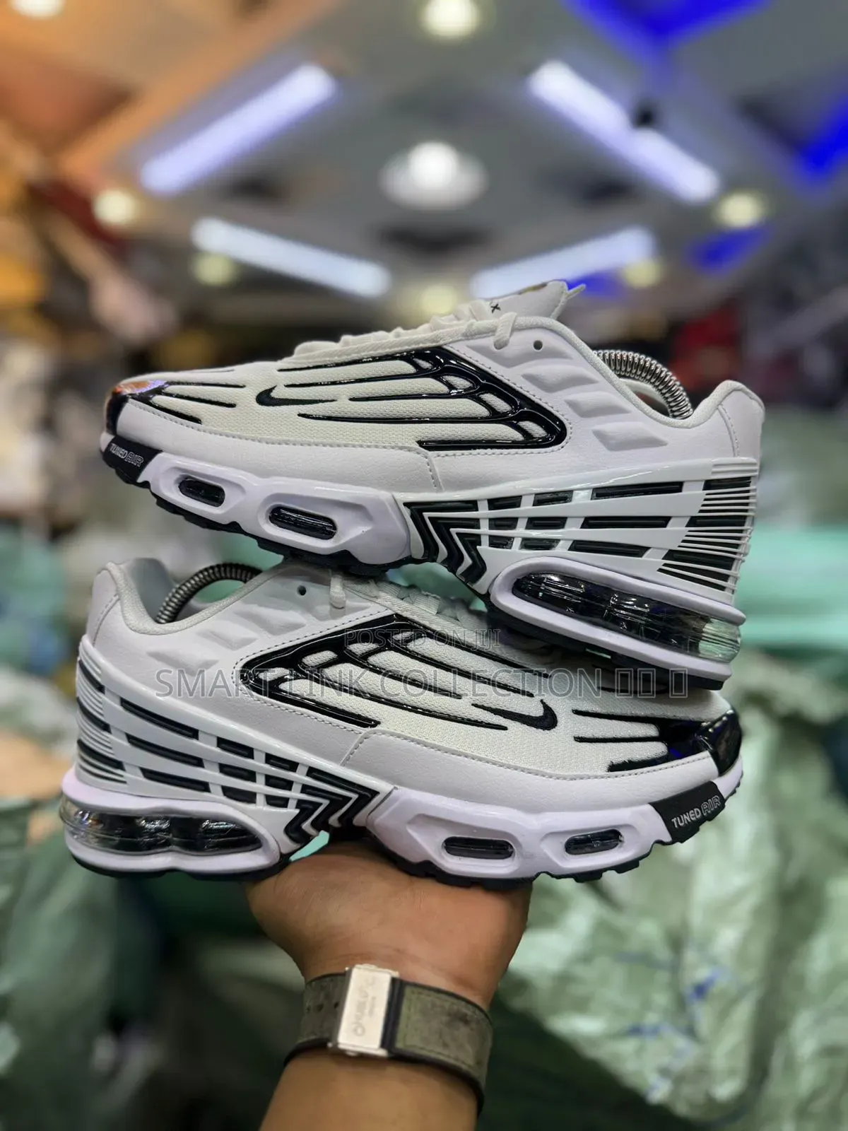 Nike Airmax Plus “White Black".