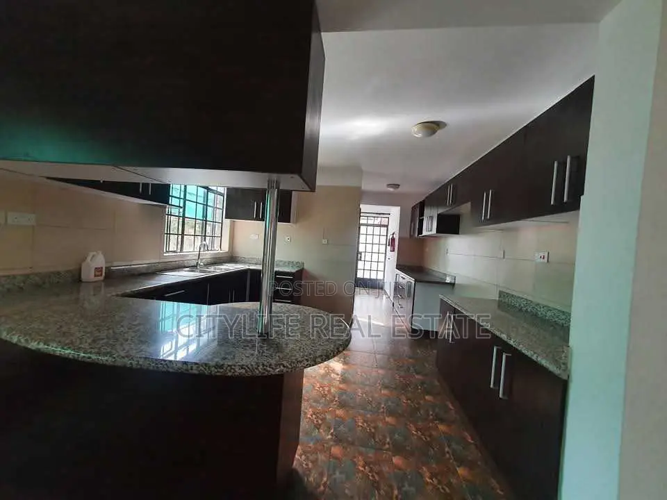 4bdrm Villa in Chalbi Drive, Muthangari for sale