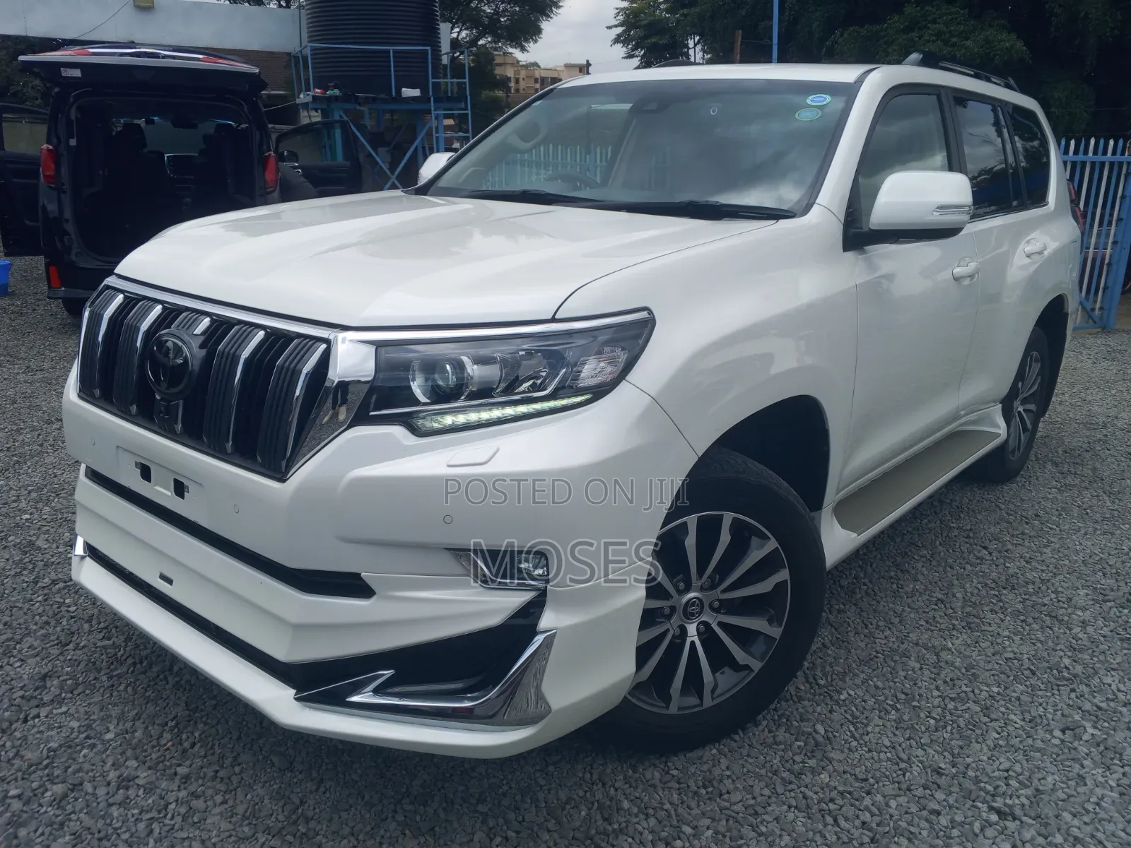 Toyota Land Cruiser Prado 2021 White