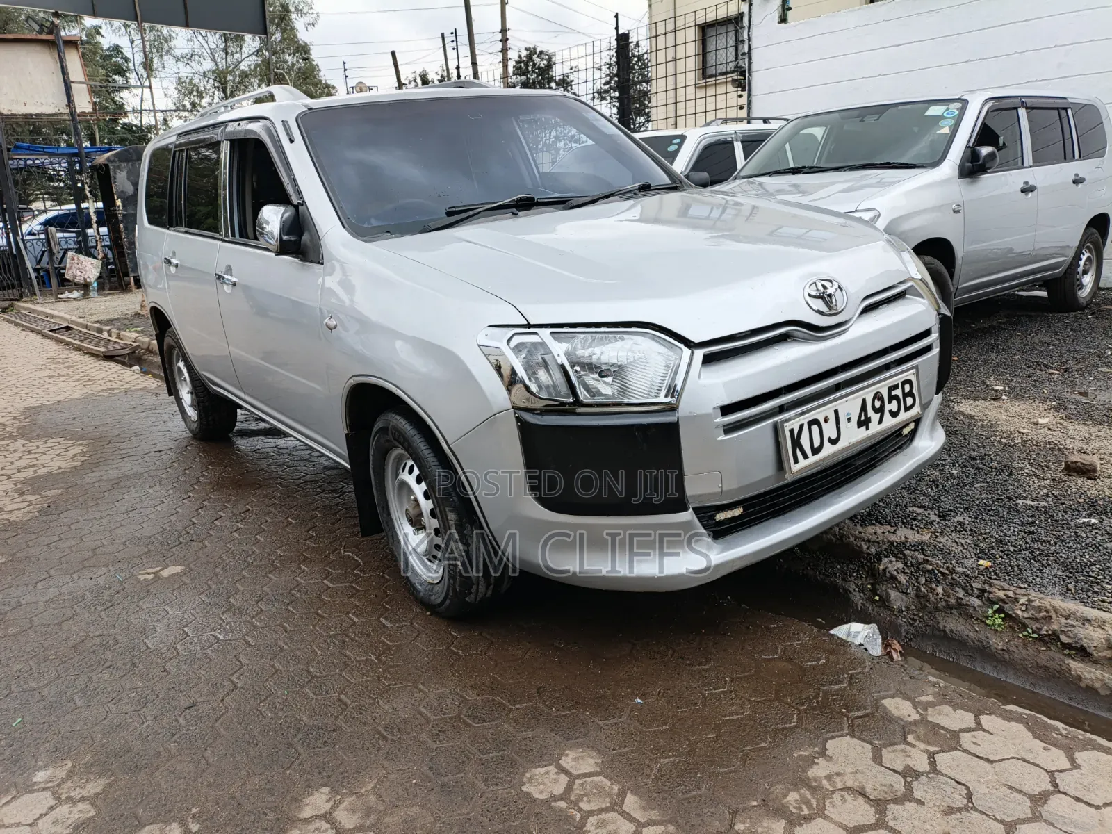 Toyota Succeed SV Premium 2016 Silver