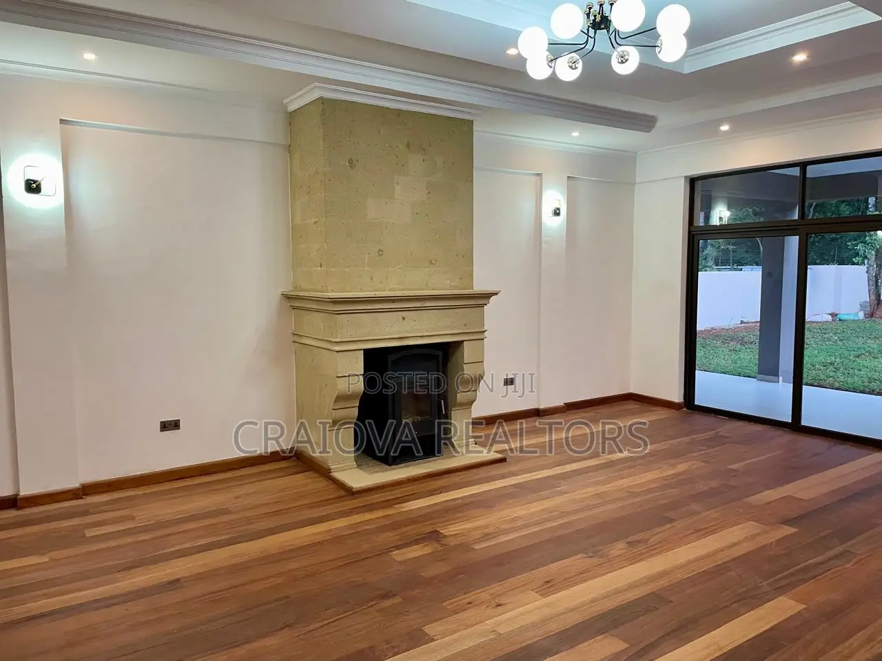 6bdrm Villa in Hardy for sale