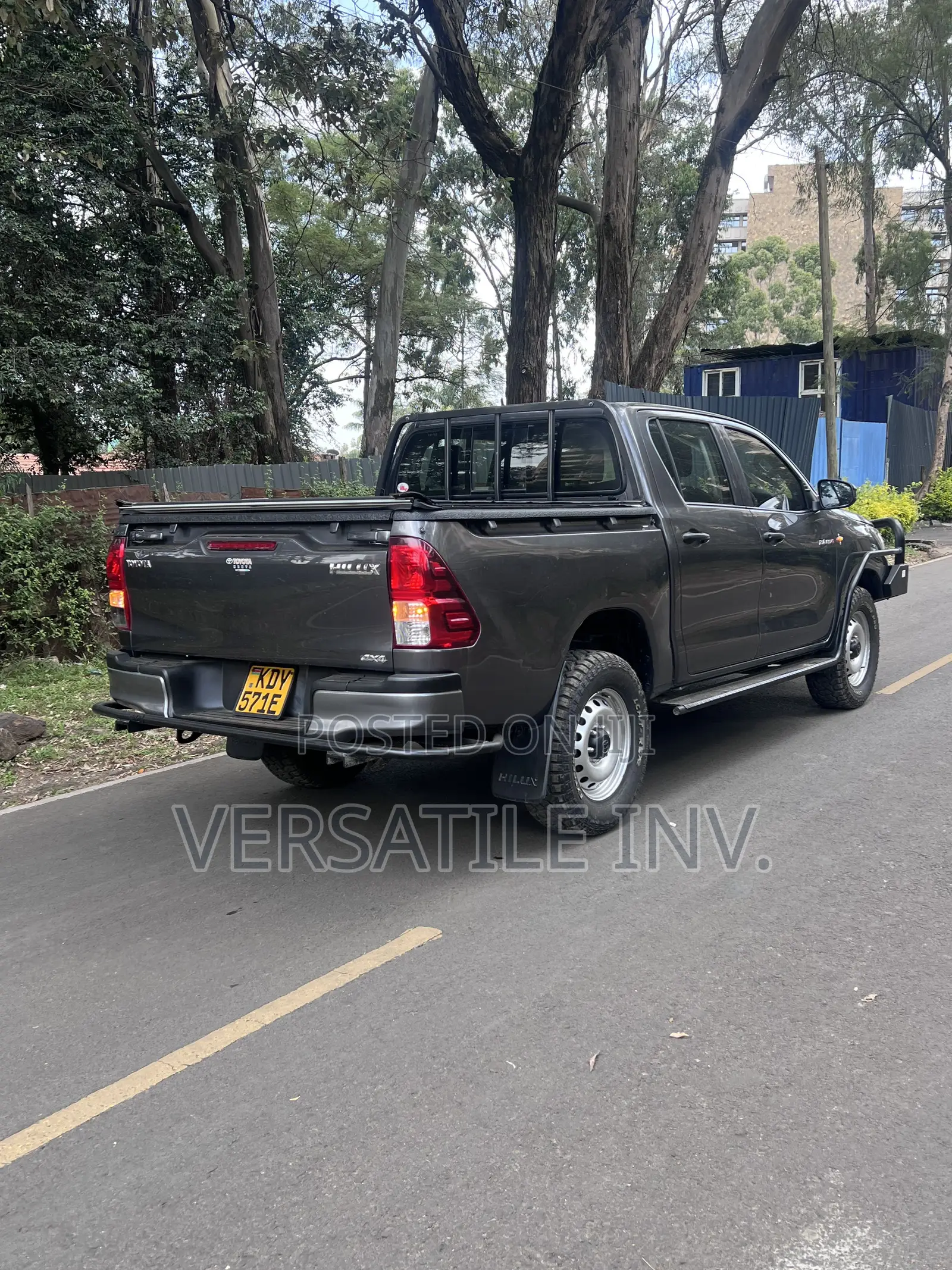 Toyota Hilux 2021 Silver