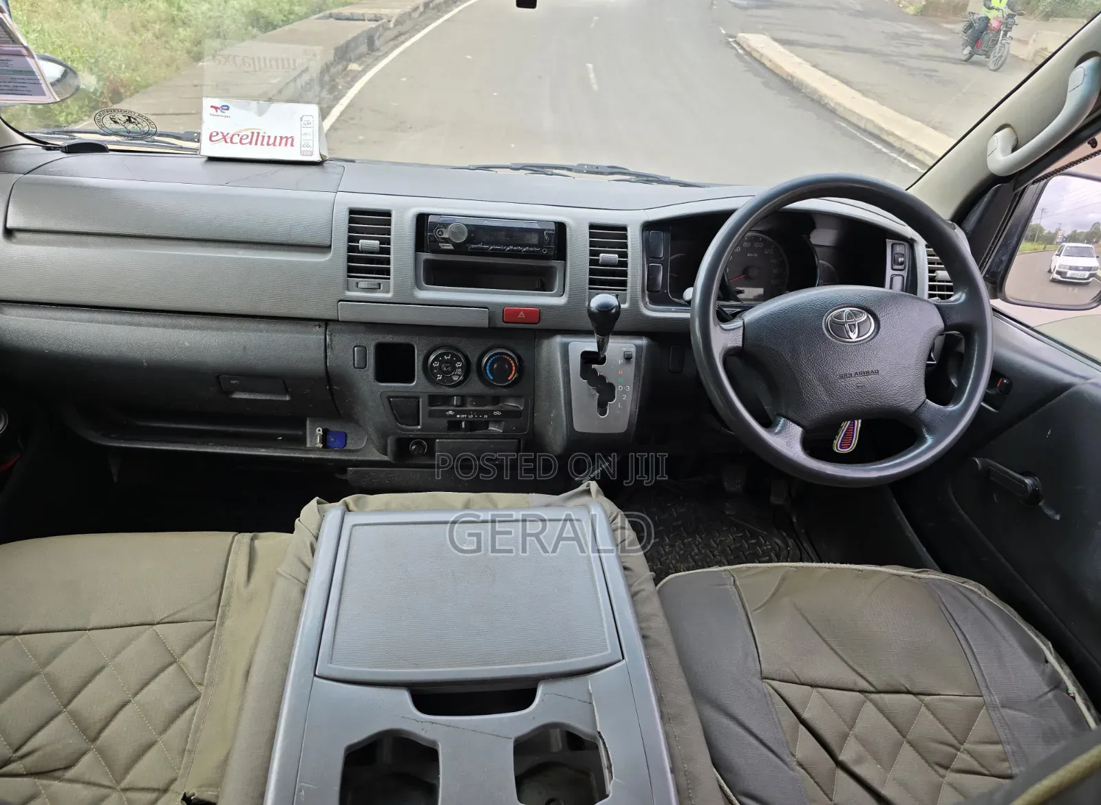 Toyota HiAce 2008 White