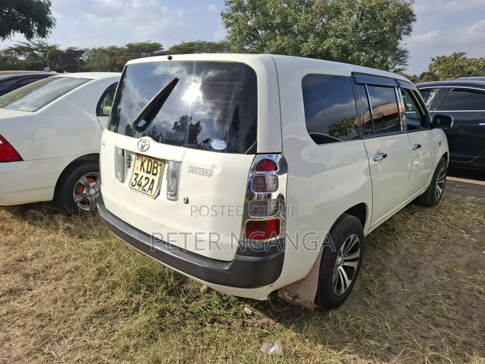 Toyota Succeed SV Premium 2014 White
