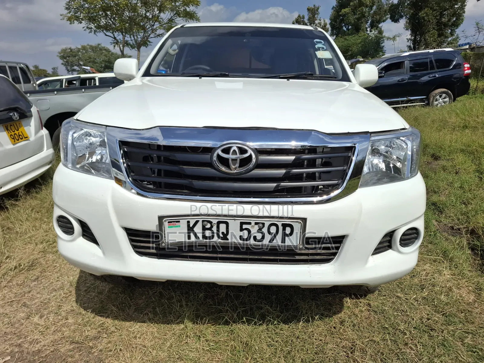 Toyota Hilux 2012 Off white