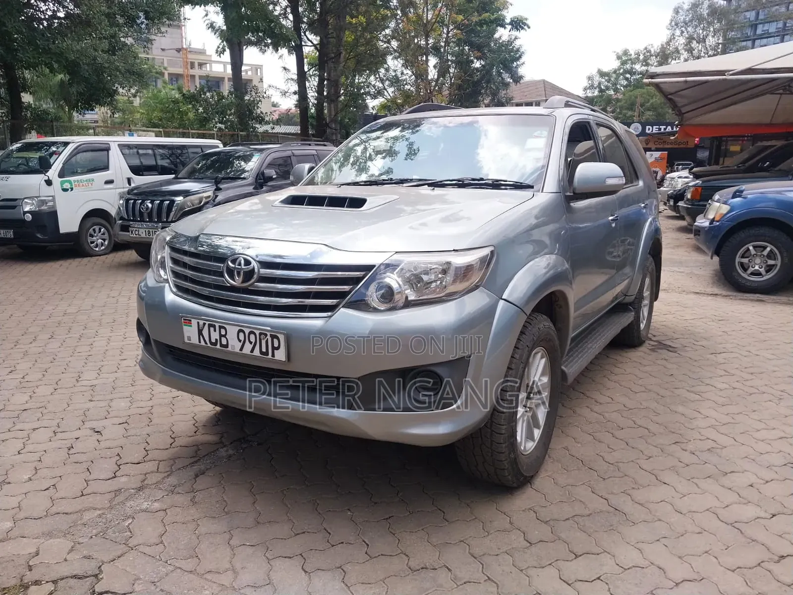 Toyota Fortuner 2014 Gold